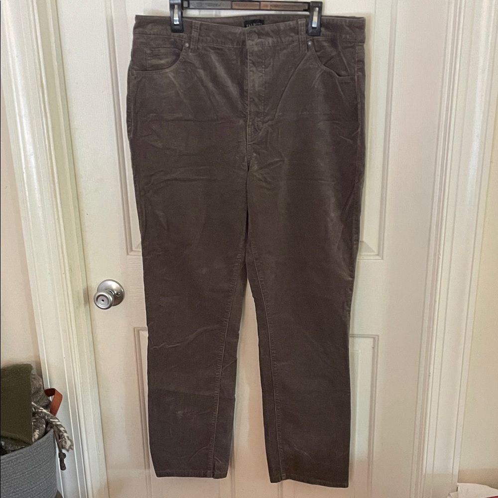 Classic Corduroy Pants in Grey